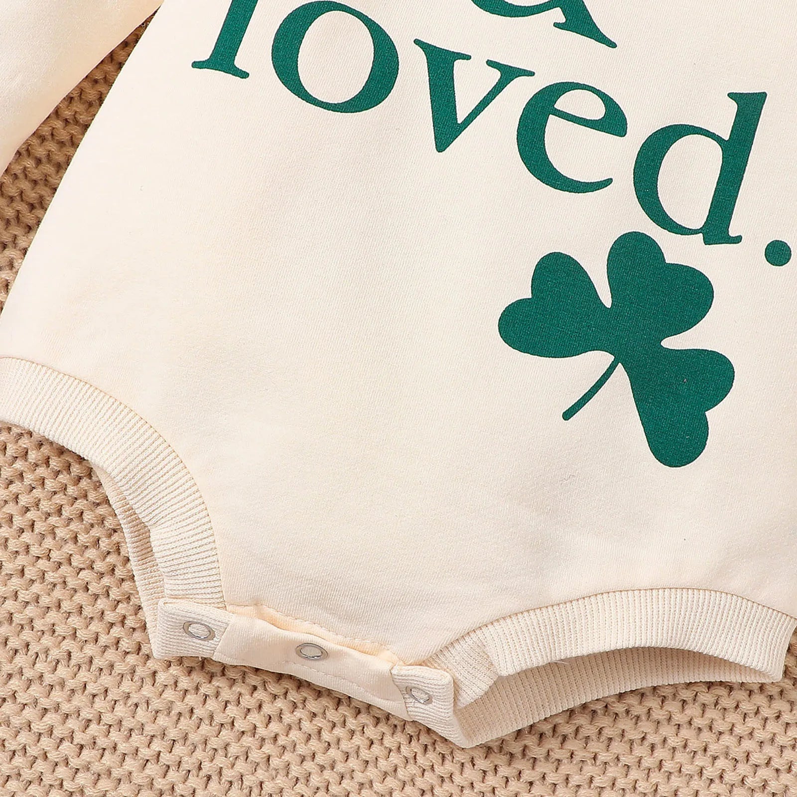 LuckyLeaf™ Infant Baby Jumpsuit – Cute Four Leaf Clover & Letter Print Romper (0-18 Months)